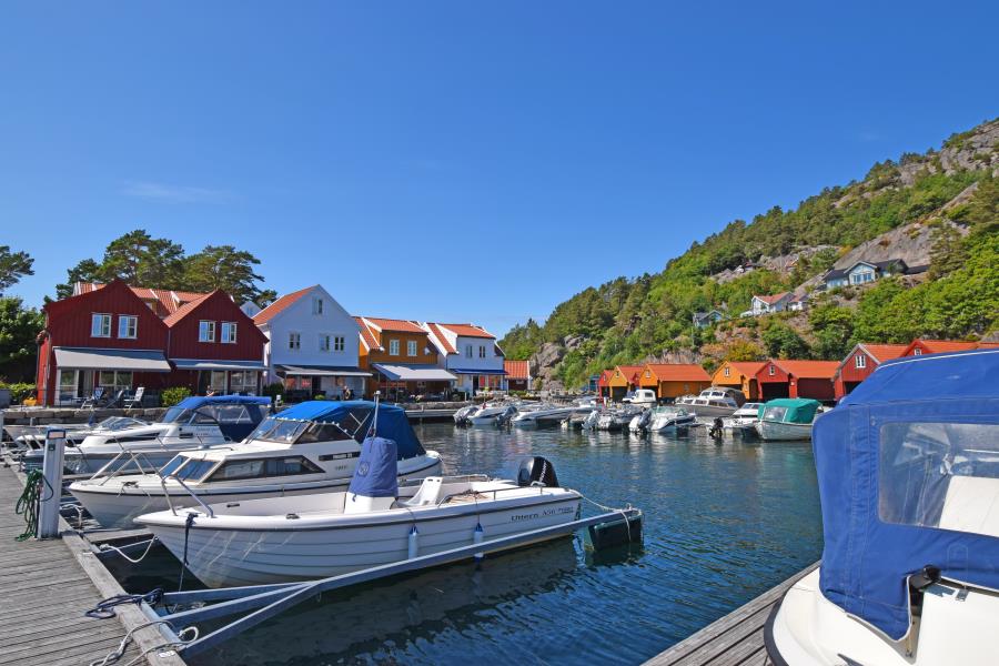 Blick auf Nr. 7 (links)