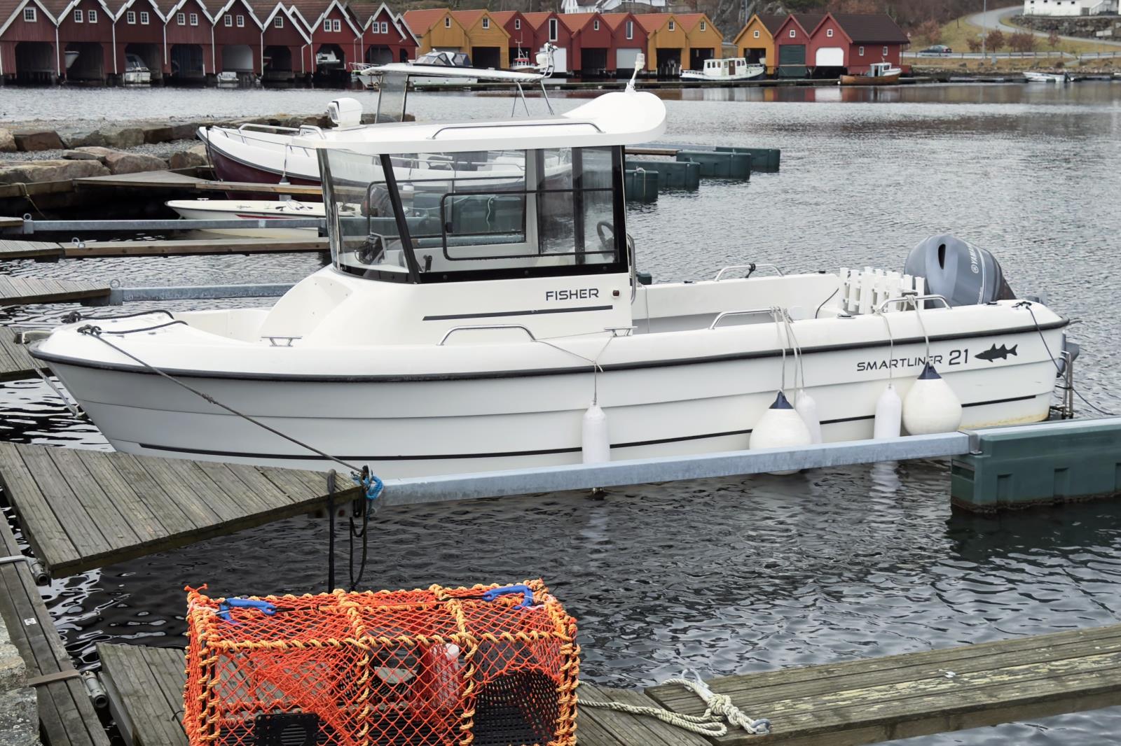 Smartliner Fisker 21 Fuß, 100 PS, auch mit Außensteuerstand