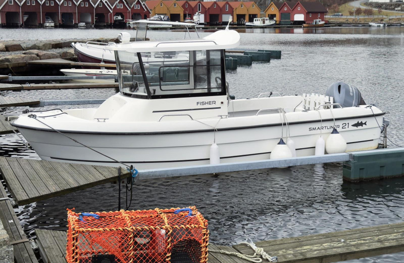 Smartliner Fisker 21 Fuß, 100 PS, auch mit Außensteuerstand