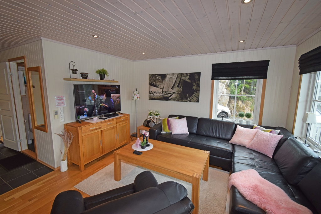 Sofaecke mit TV , deutsche Sender