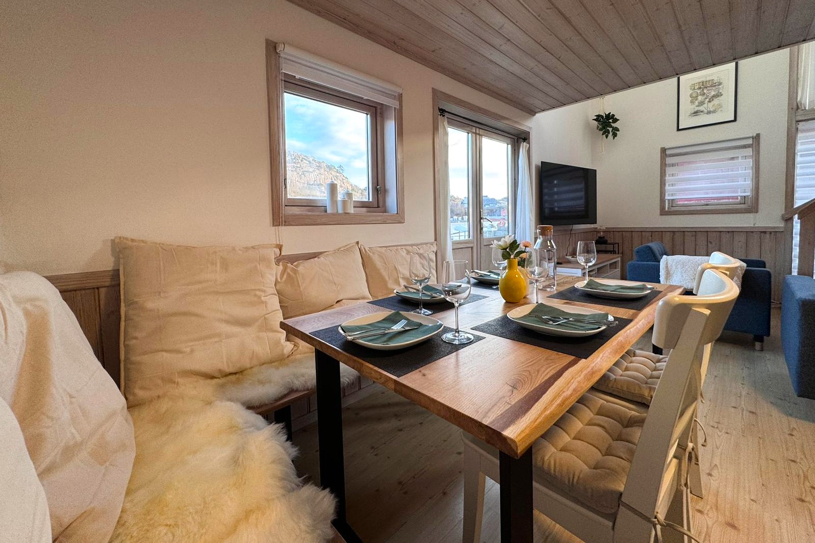 offenes Wohnen mit neuem Smart TV, Ramsland Brygge 6B