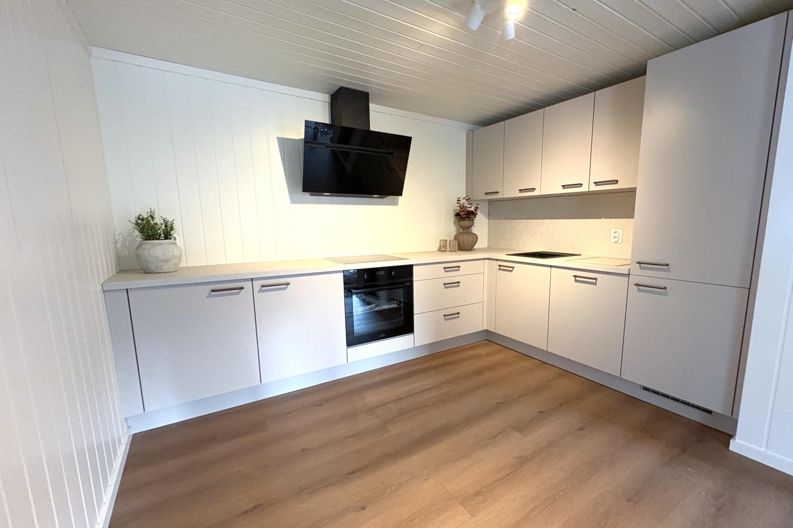 die nagelneue Küche ist fertig