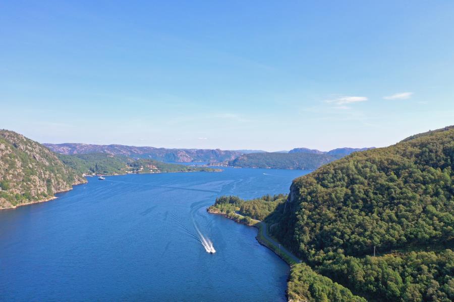 Blick in Richting Strandsfjorden-Abelnes