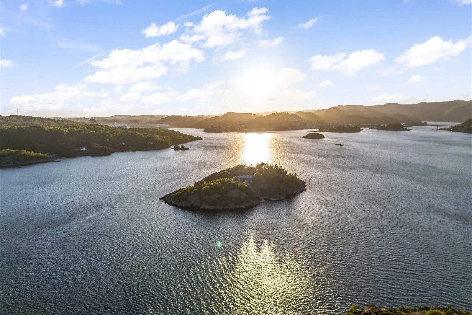 die Schären im Spinfjorden