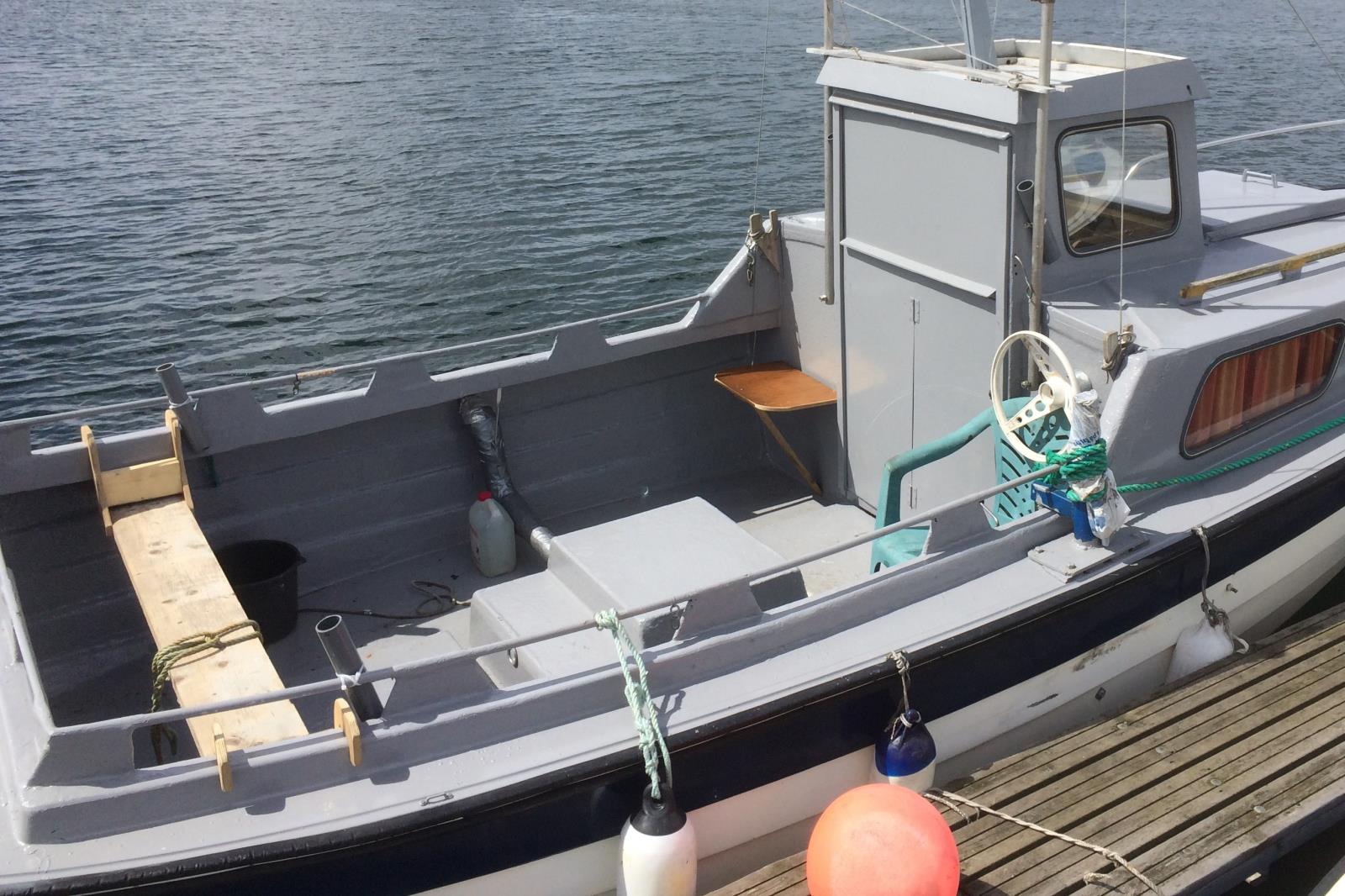 Boot Taule 23 ft. Diesel