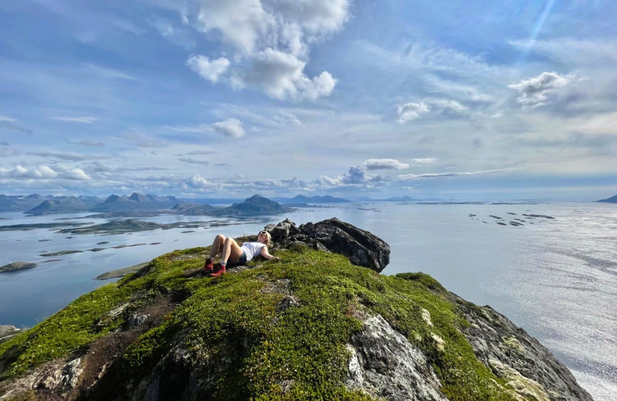 Auf Wandertour, Ferienhaus Vikran am Meer, Nordnorwegen