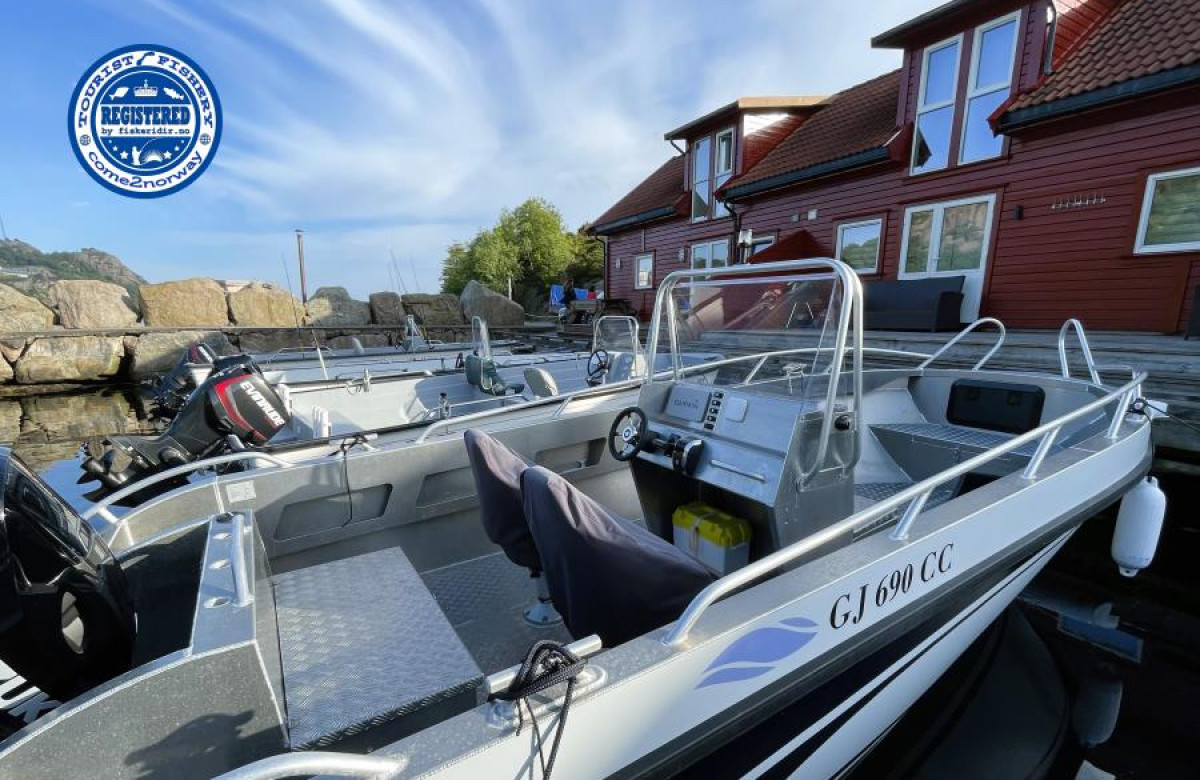 Ferienhaus Ramsland Brygge 8A, in Saison inkl. 115 PS Aluboot, Mod. 2023