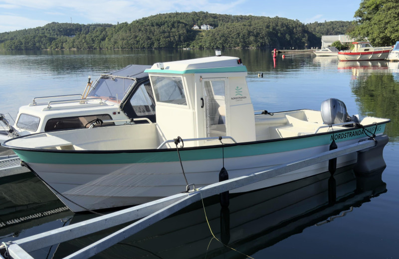 Inklusive Oien 620 mit 60 PS, Plotter u. Echolot