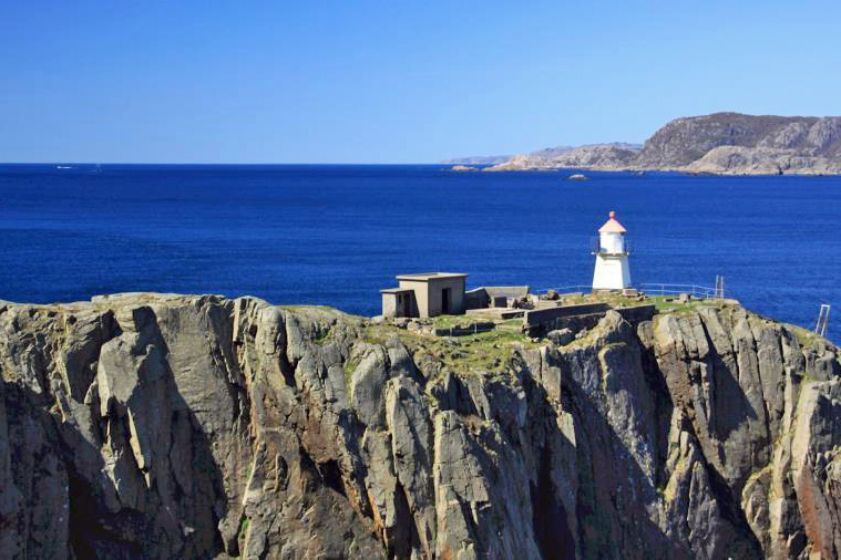 Cap Varnes mit Festung