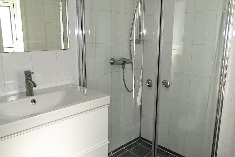 das Duschbad im EG