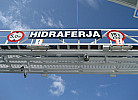 mit der Fähre in 5 min zur Insel Hidra
