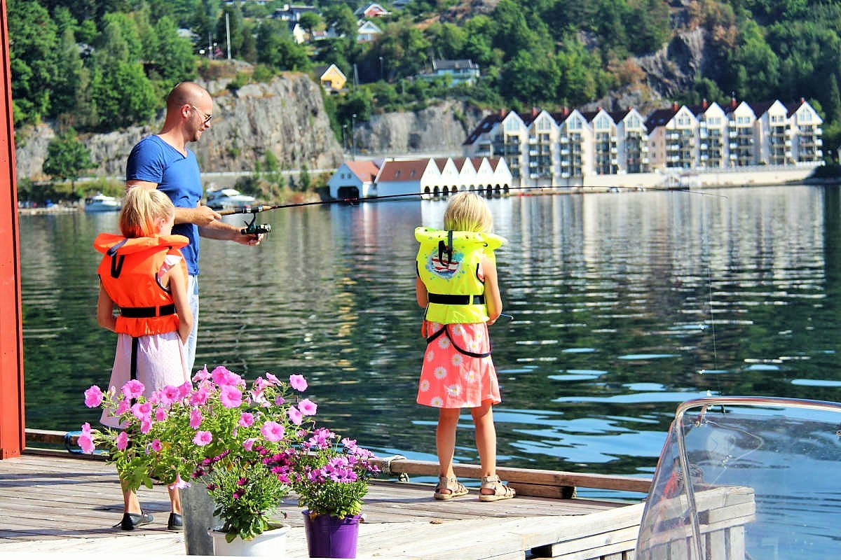 Angeln vom Bootssteg