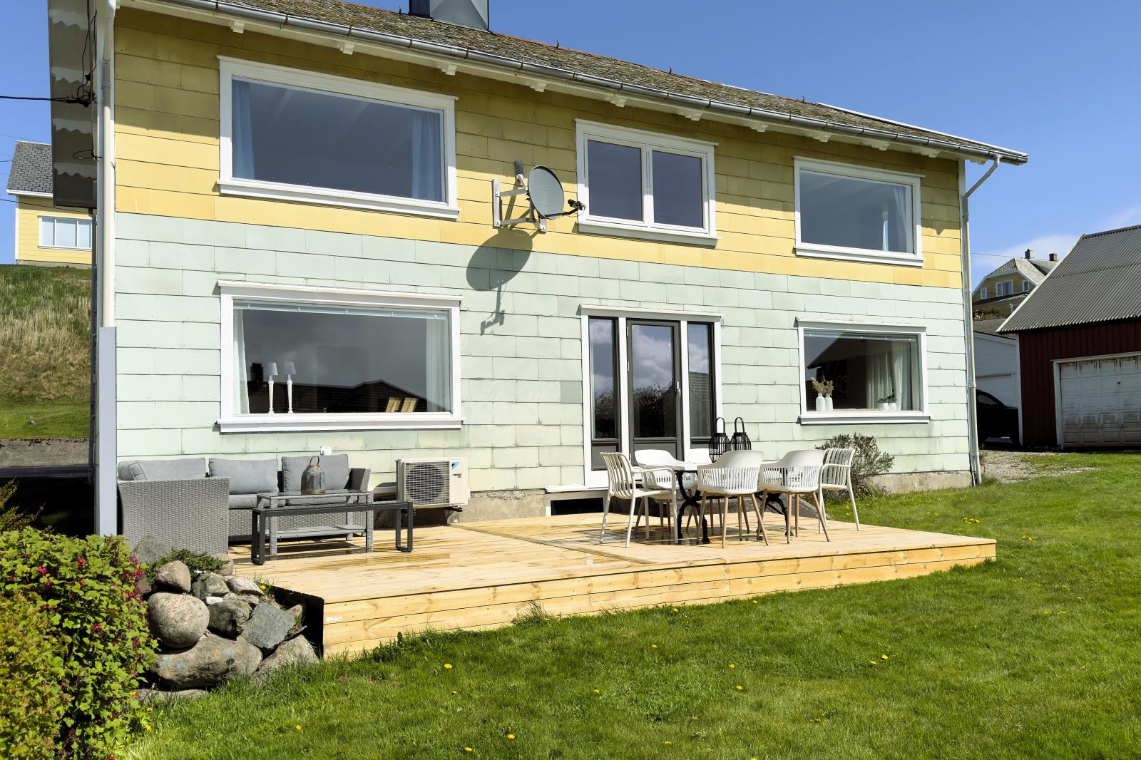 Ferienhaus Solbris Borhaug 04-2025 - neue Terrasse