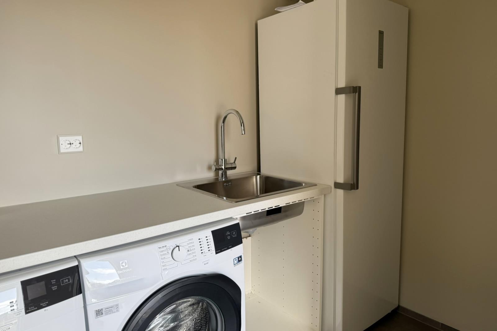 Gefrierschrank groß