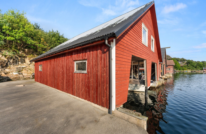 das Bootshaus am Fjord