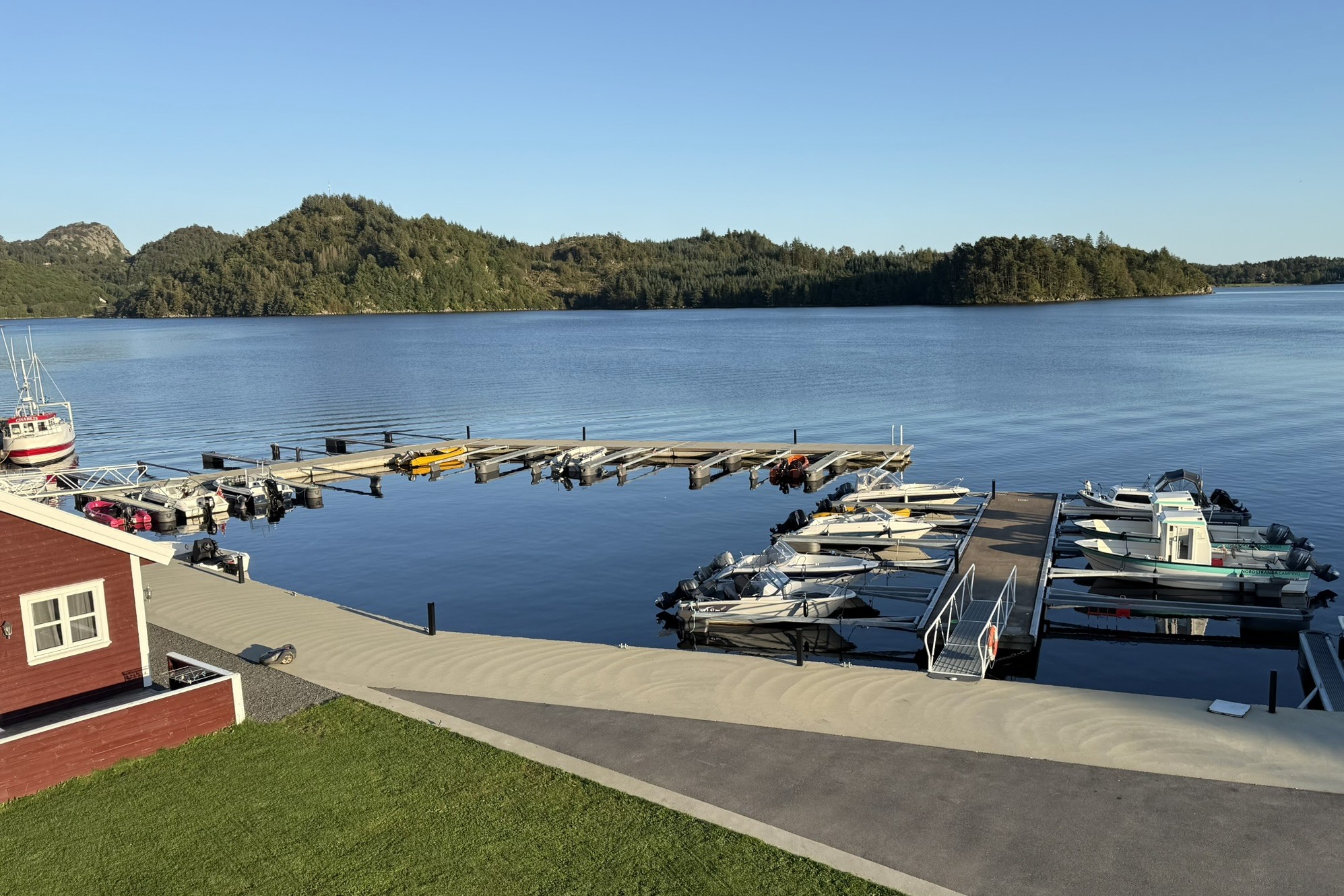 Blick über den Fjord