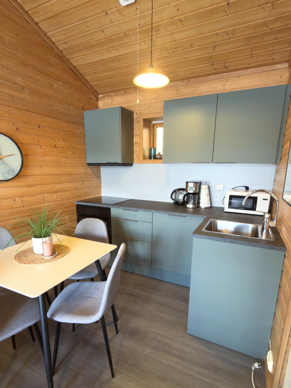 neue Küche mit Spülmaschine