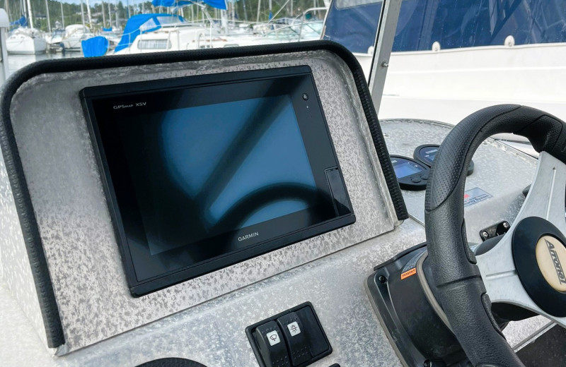 großer 10 Zoll Garmin Plotter/Echolot