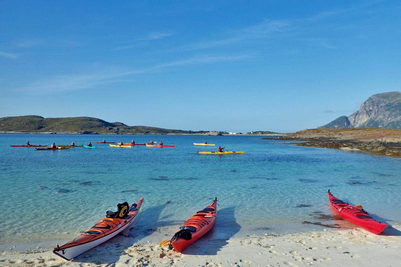Kayakfahren , paddeln ist hier ein muss. 